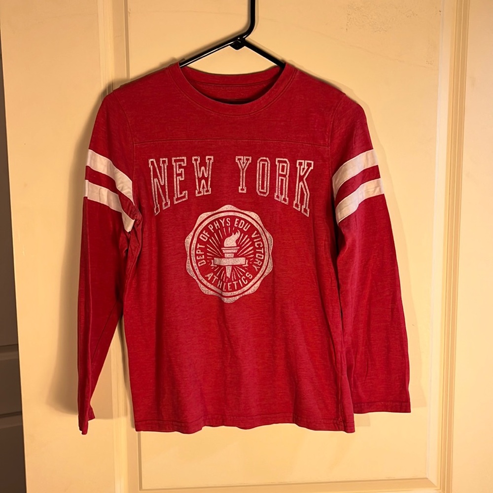 Woman’s Pink Long Sleeve Graphic Shirt